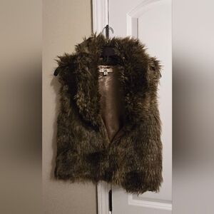 Fur vest